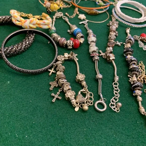 Craft Bracelet Lot - Picture 5 of 6